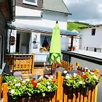 3-zimmer Haus 85qm Mit Balkon Bis Zu 8 Personen Appartement