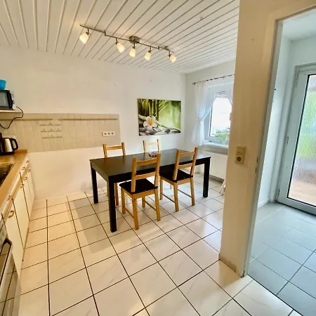 3-zimmer Haus 85qm Mit Balkon Bis Zu 8 Personen Apartamento Winningen