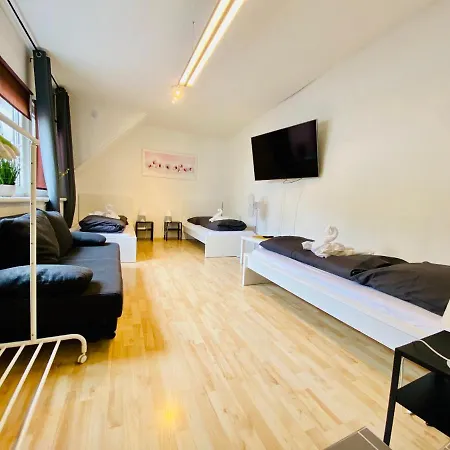 3-zimmer Haus 85qm Mit Balkon Bis Zu 8 Personen Appartement Winningen