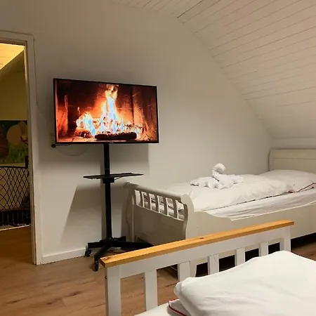 3-zimmer Haus 85qm Mit Balkon Bis Zu 8 Personen