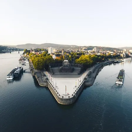 3-zimmer Haus 85qm Mit Balkon Bis Zu 8 Personen شقة