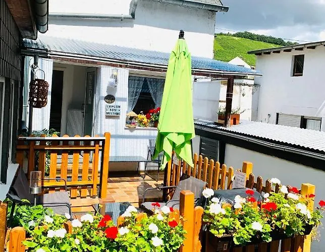 3-zimmer Haus 85qm Mit Balkon Bis Zu 8 Personen Lejlighed