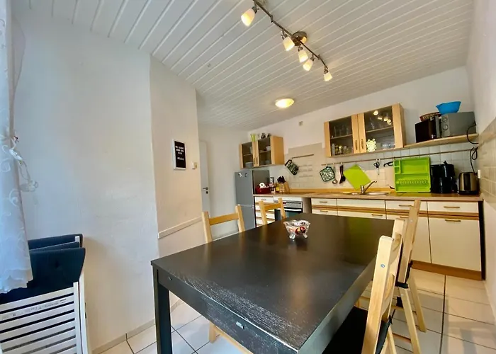 3-zimmer Haus 85qm Mit Balkon Bis Zu 8 Personen * Winningen