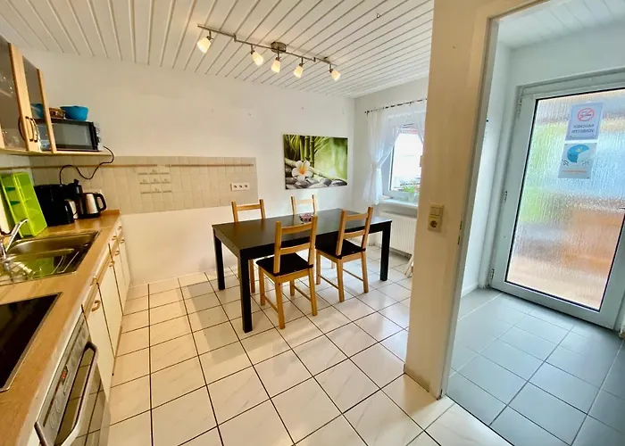 3-zimmer Haus 85qm Mit Balkon Bis Zu 8 Personen Lejlighed Winningen