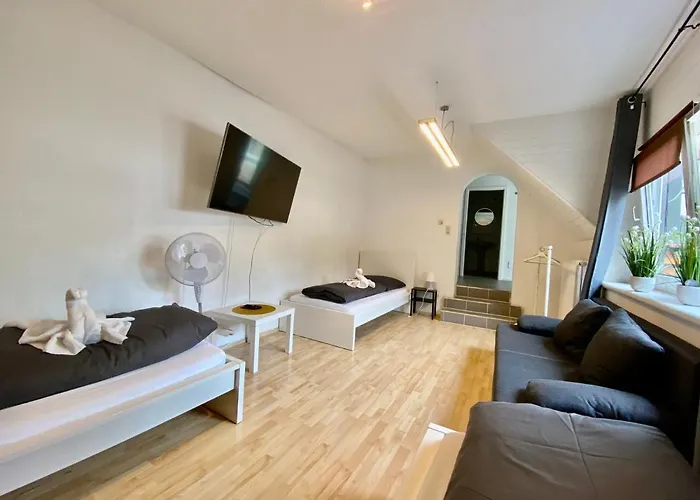 3-zimmer Haus 85qm Mit Balkon Bis Zu 8 Personen Lejlighed Winningen