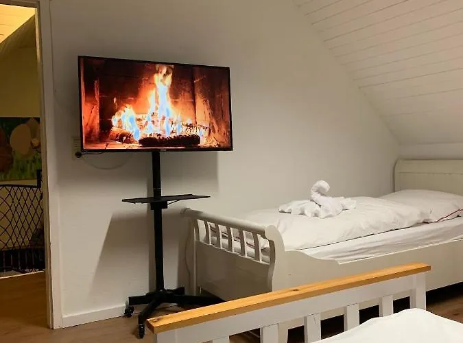 3-zimmer Haus 85qm Mit Balkon Bis Zu 8 Personen